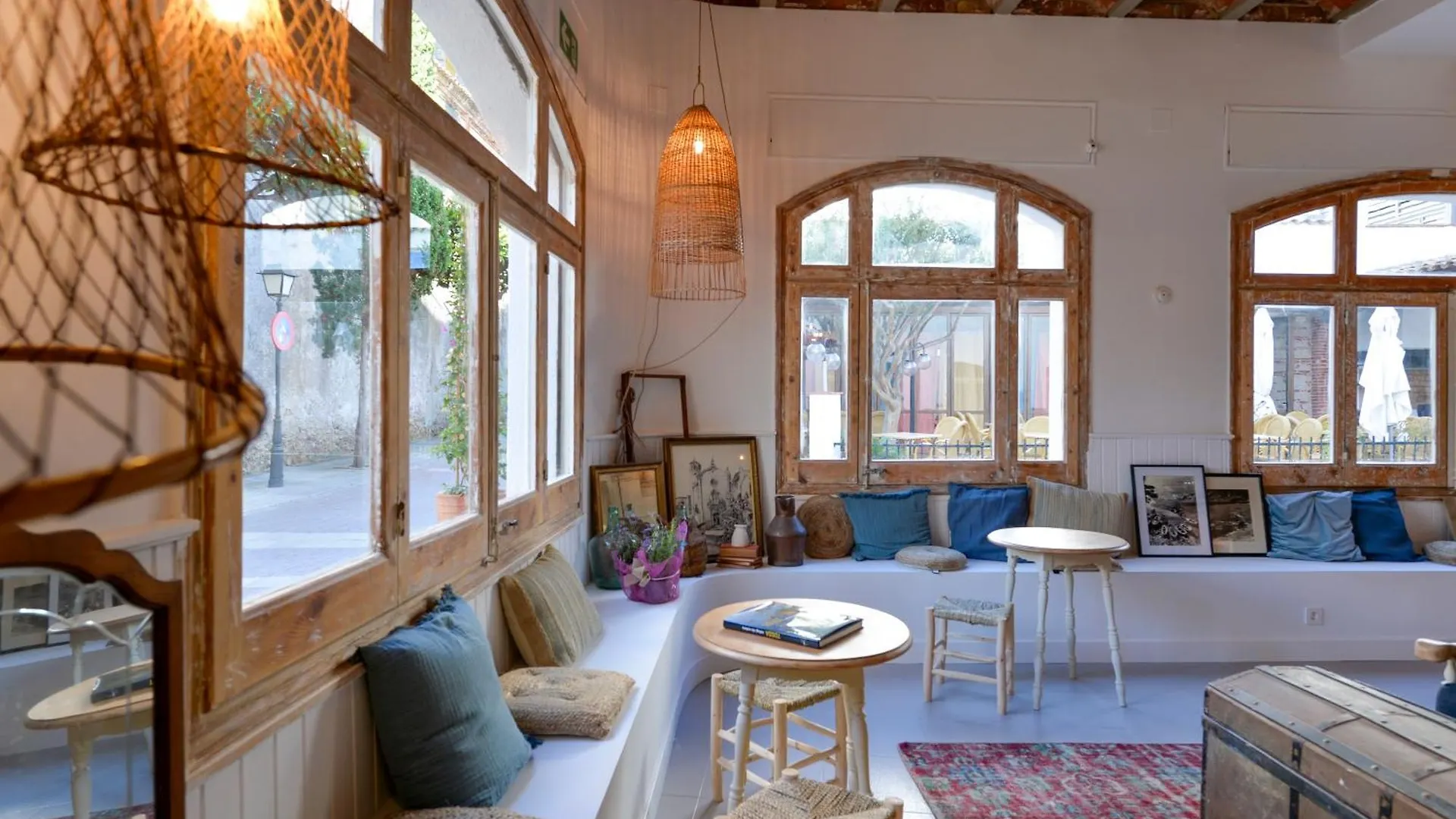 Hostal Boutique Sa Nansa 滨海托萨 0*,
